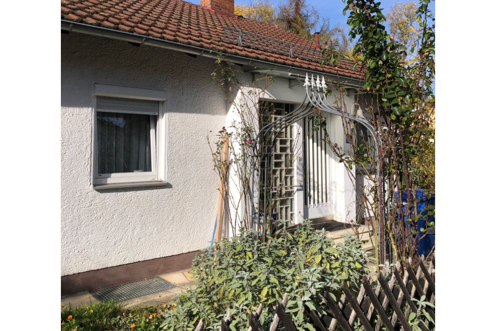 Maisons ~ feine Immobilien: Einfamilienhaus in Dingolfing