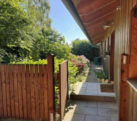 Maisons ~ feine Immobilien: Holzhaus in ruhiger Weilerlage, Gars am Inn