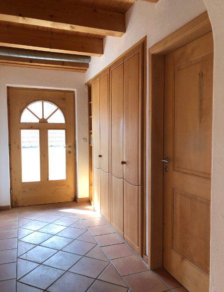 Maisons ~ feine Immobilien: Einfamilienhaus in Siedlungslage, Nähe Traunstein