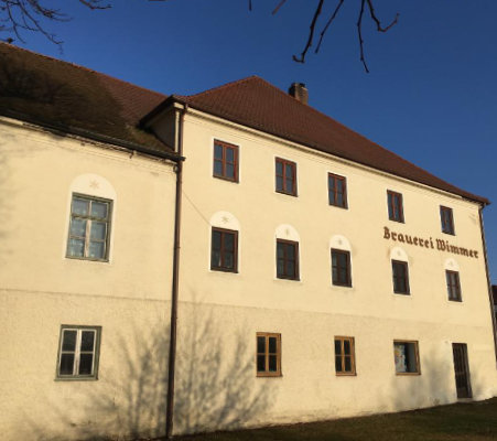 Maisons ~ feine Immobilien: Grosszügige Wohnung in der Brauerei, Bruckberg